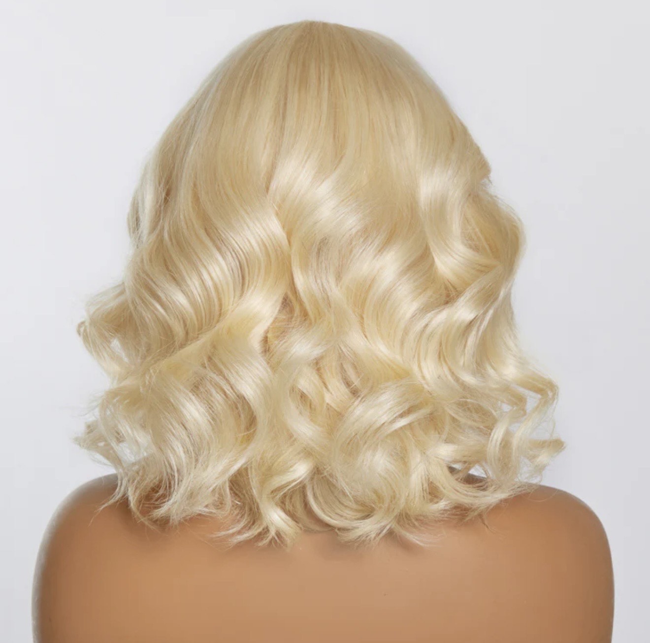 Lace Wigs / #613 13x4 Pre-Plucked Lace Front Body Wave Bob Wig 150% Density